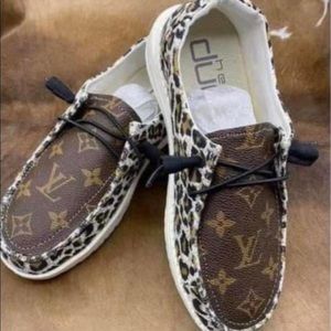 Louis Vuitton Hey Dudes